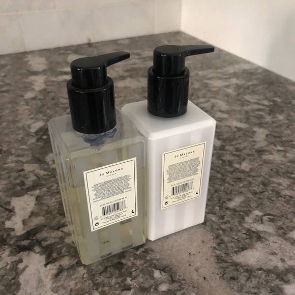 SOLD Jo Malone English Pear and Freesia Set - Picture 7 of 8